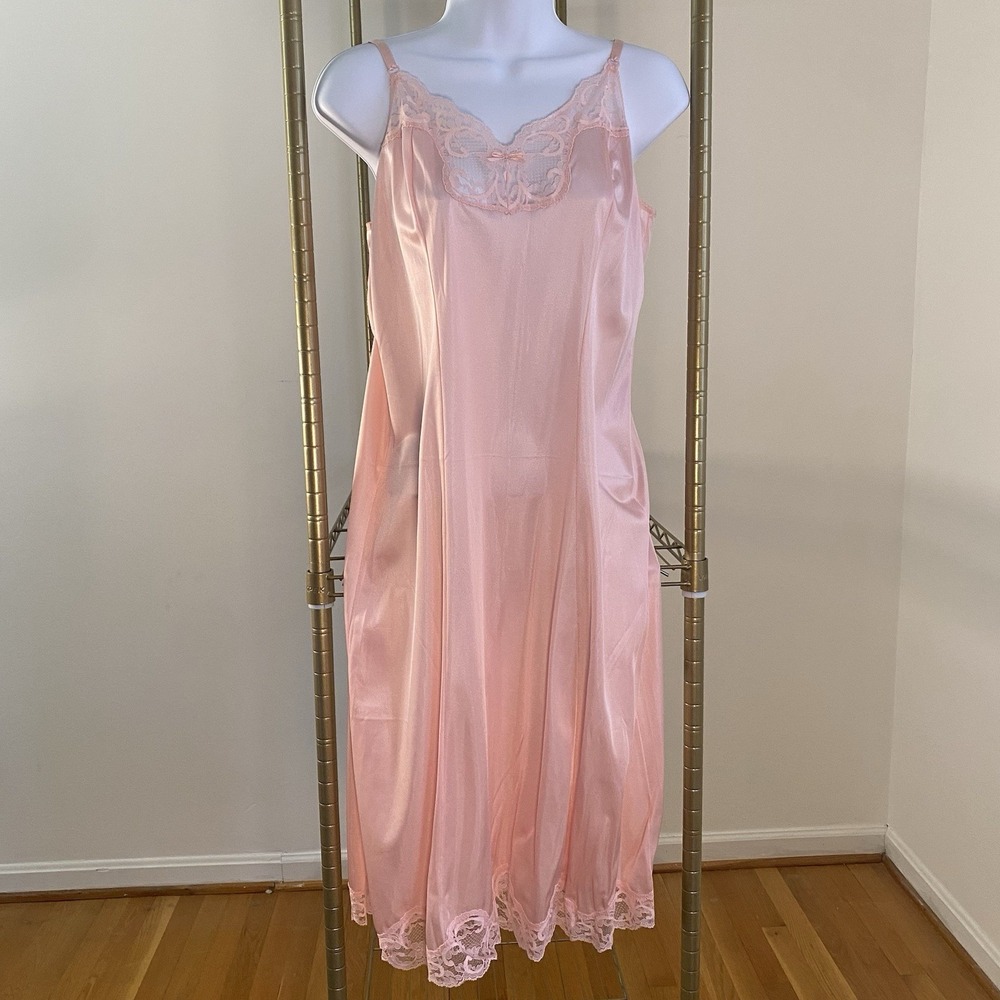 JC Penney Full Slip Size 36 Pink Antron III Nylon Lace Vtg 70s Union Made USA